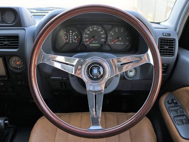 Toyota PRADO 2000-01 11205-11
