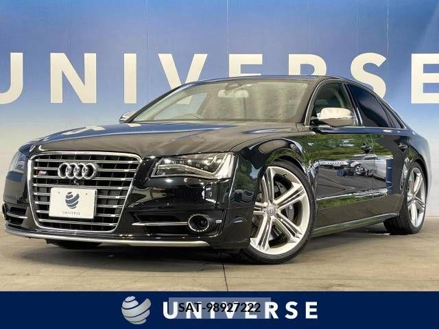 Audi S8 2013-05 261709-0
