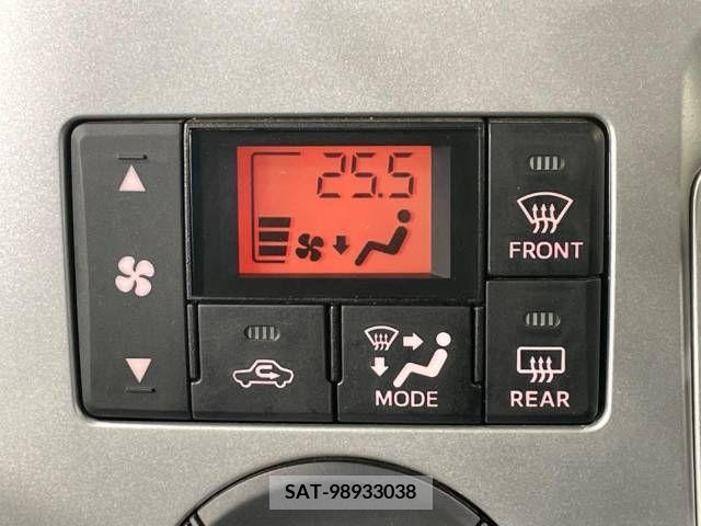 Daihatsu WAKE 2015-08 310537-7