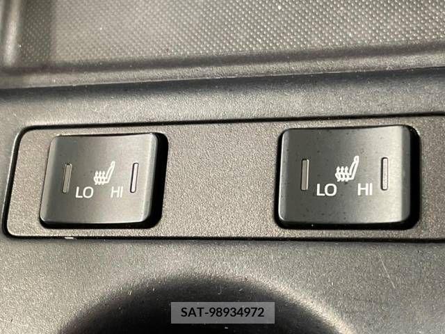 Toyota PRIUS 2019-11 322437-7
