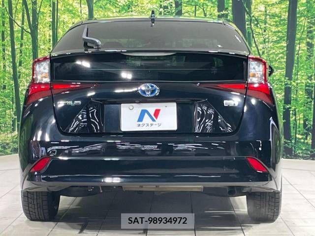 Toyota PRIUS 2019-11 322437-15