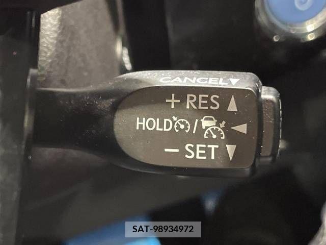 Toyota PRIUS 2019-11 322437-5