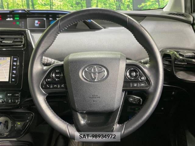 Toyota PRIUS 2019-11 322437-11