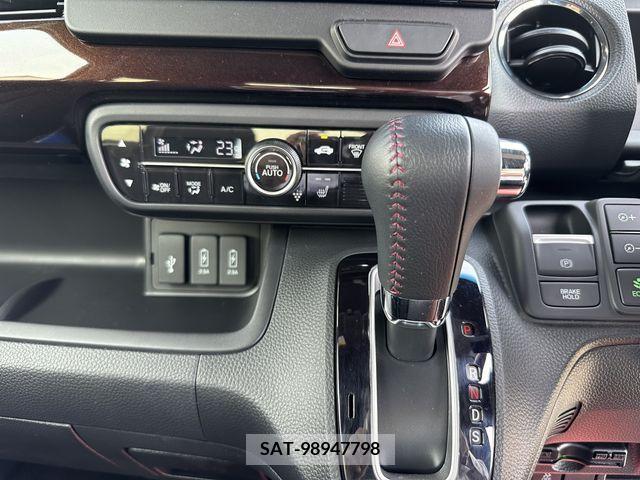 Honda N BOX CUSTOM 2023-04 278950-7