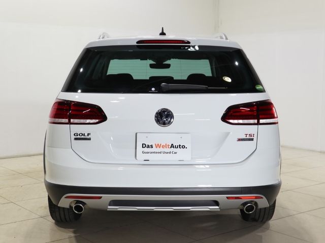 VolksWagen GOLF ALLTRACK 2017-10 26821-2