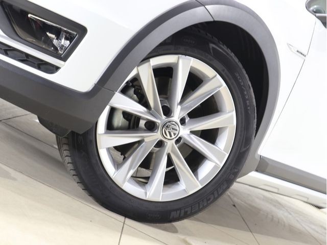 VolksWagen GOLF ALLTRACK 2017-10 26821-27
