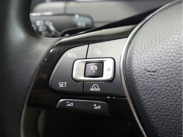 VolksWagen GOLF ALLTRACK 2017-10 26821-21