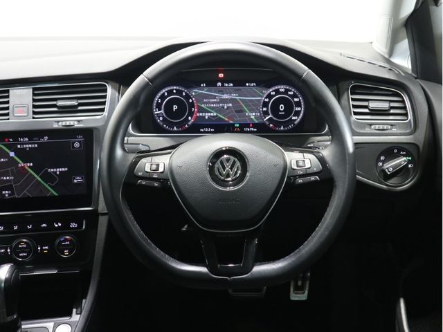 VolksWagen GOLF ALLTRACK 2017-10 26821-10