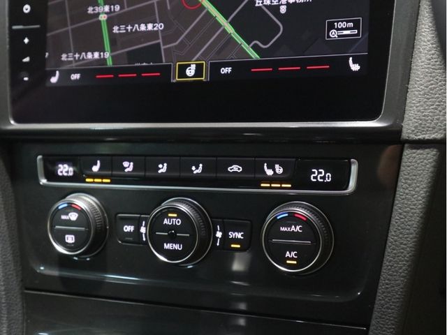 VolksWagen GOLF ALLTRACK 2017-10 26821-23