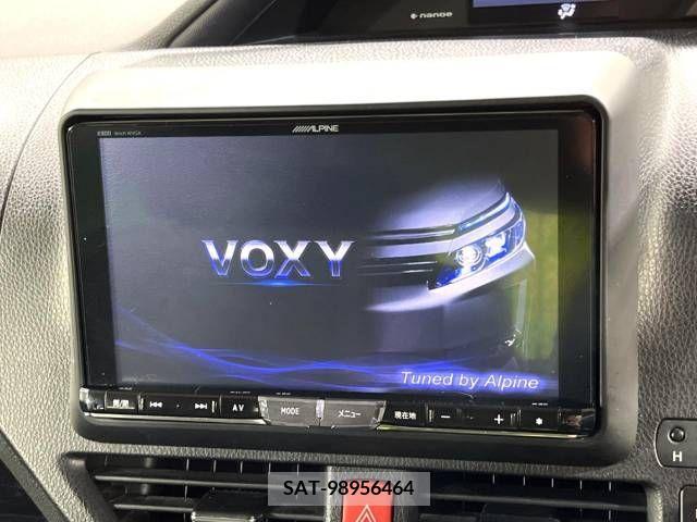 Toyota VOXY HYBRID 2015-03 216799-2