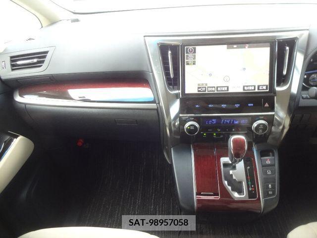 Toyota ALPHARD 2017-06 342952-20