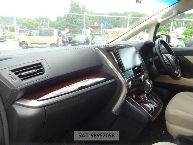 Toyota ALPHARD 2017-06 342952-17