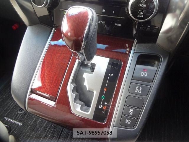 Toyota ALPHARD 2017-06 342952-26