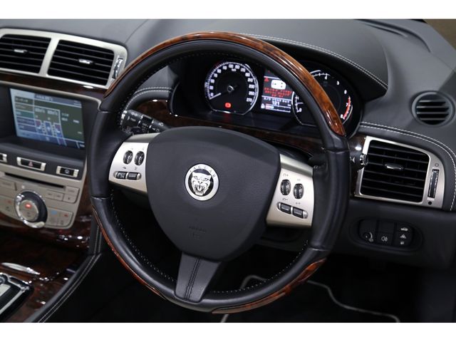 Jaguar XK SERIES 2011-05 186263-8