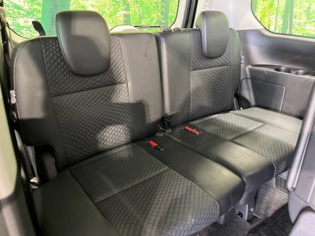 Nissan SERENA 2018-04 10664-11