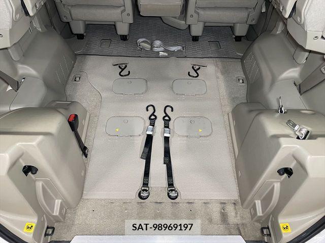 Toyota NOAH 2008-05 350065-6