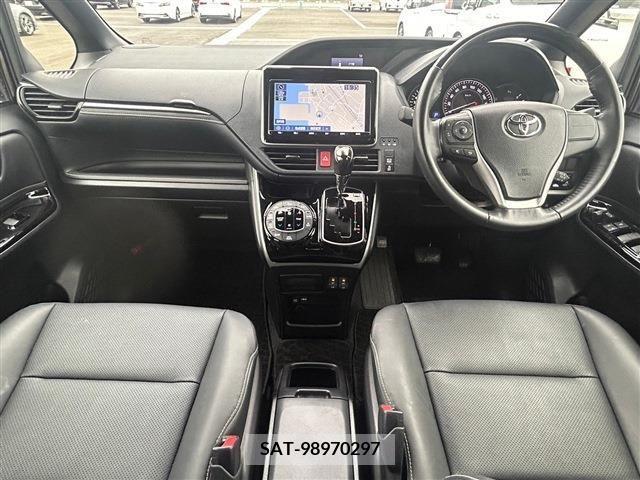 Toyota ESQUIRE 2021-01 218805-1
