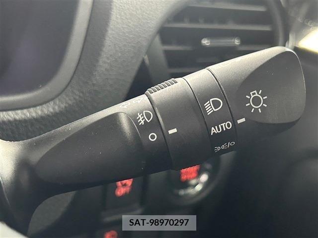 Toyota ESQUIRE 2021-01 218805-19
