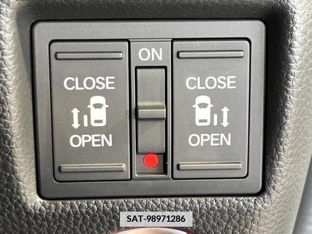Honda N BOX CUSTOM 2023-01 364865-4