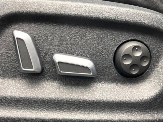Audi Q3 2016-01 194922-5