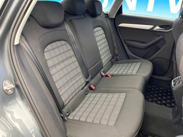 Audi Q3 2016-01 194922-10