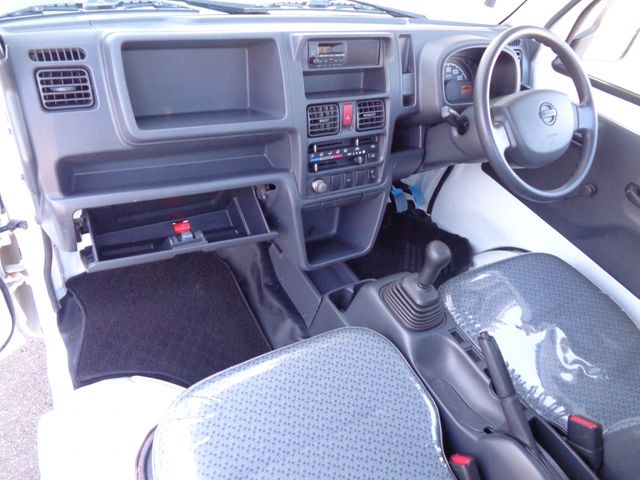 Nissan CLIPPER 2015-06 25030-26