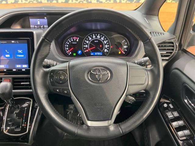 Toyota VOXY 2018-11 194544-2