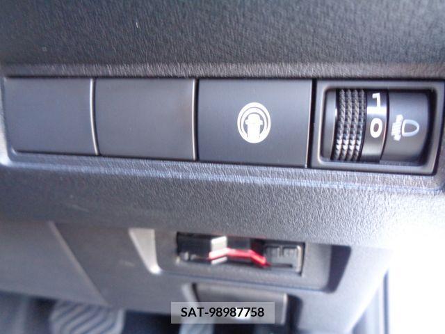 Nissan NOTE 2021-06 302474-3