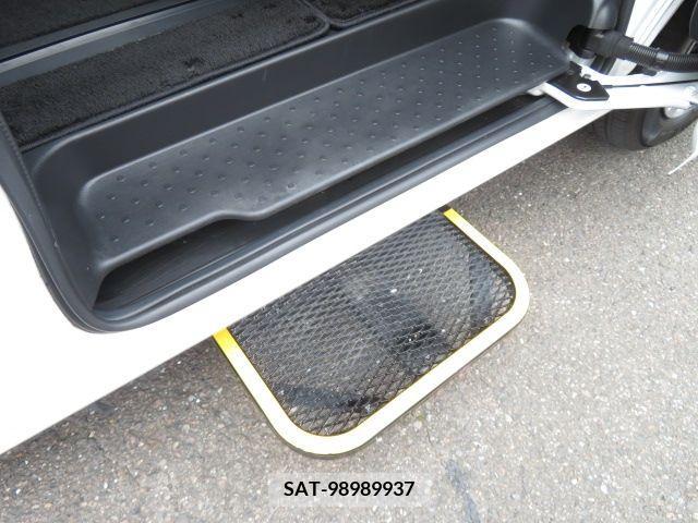 Nissan SERENA 2018-06 324921-16