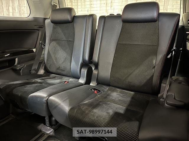 Toyota VELLFIRE 2013-12 379879-24