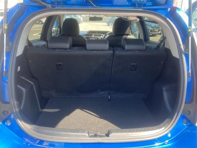 Toyota AQUA 2015-06 3784-11