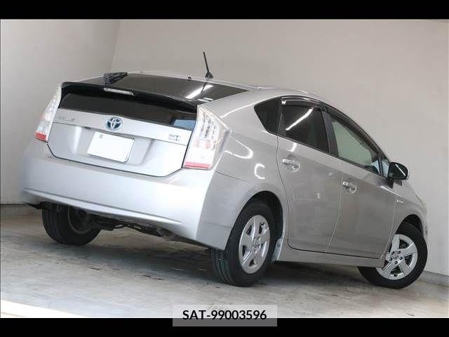 Toyota PRIUS 2010-02 327276-11