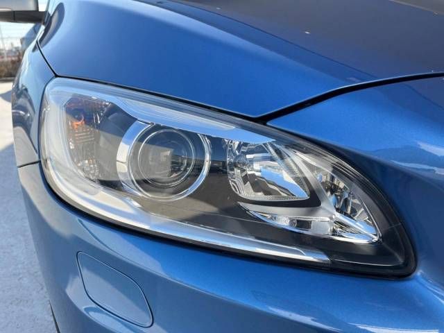 Volvo V60 2017-04 192926-14