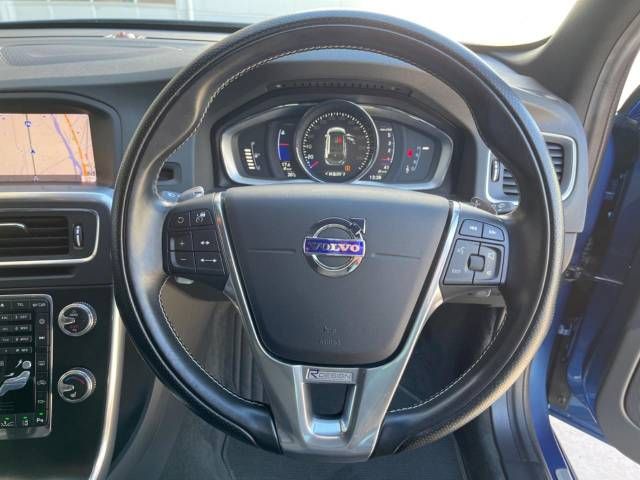 Volvo V60 2017-04 192926-10