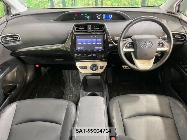 Toyota PRIUS 2016-04 393372-1