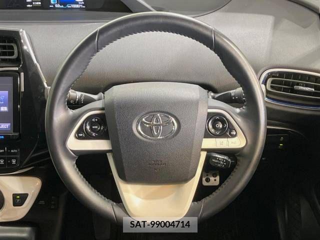 Toyota PRIUS 2016-04 393372-11