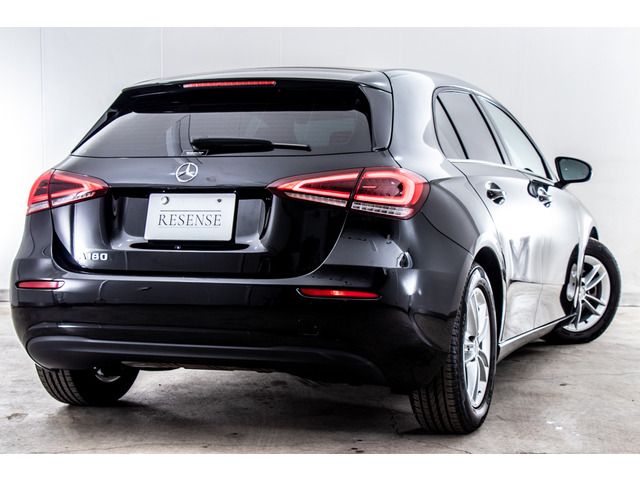 Mercedes Benz A-CLASS 2019-01 19380-2