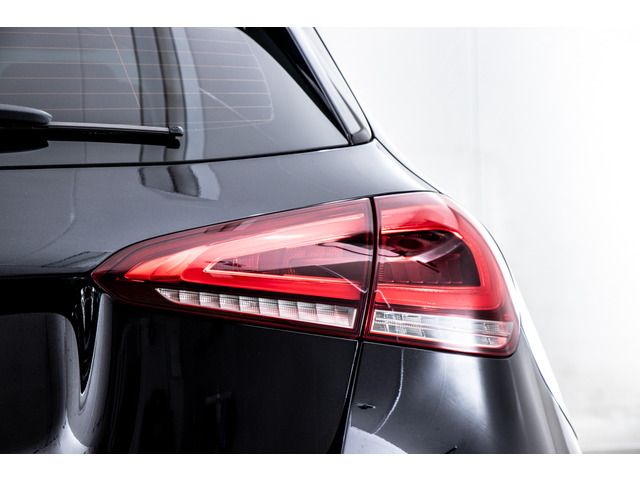 Mercedes Benz A-CLASS 2019-01 19380-9