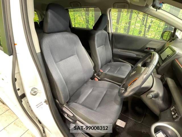 Toyota SIENTA 2015-11 375428-7