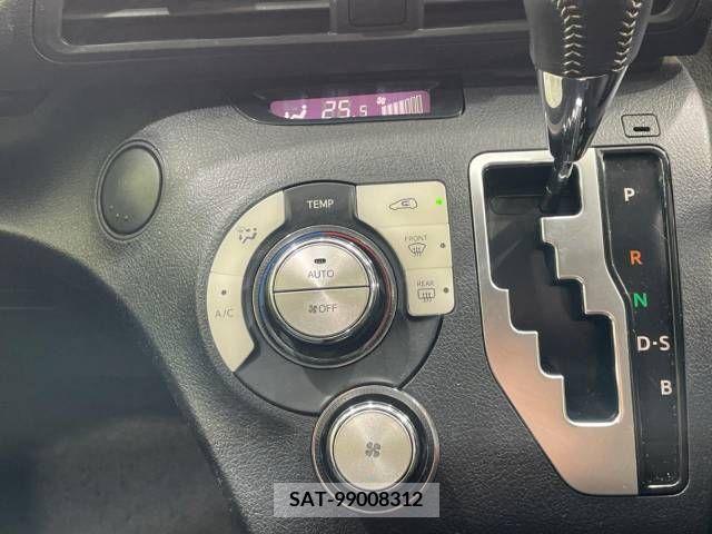 Toyota SIENTA 2015-11 375428-5