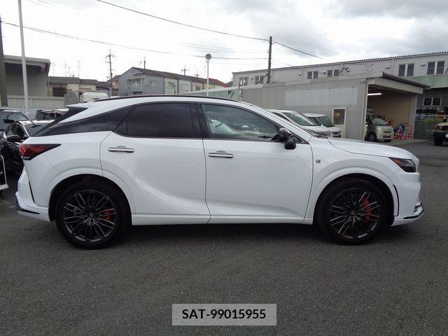 Lexus RX 2023-08 388399-27