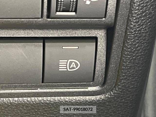 Toyota YARIS 2022-04 330631-5