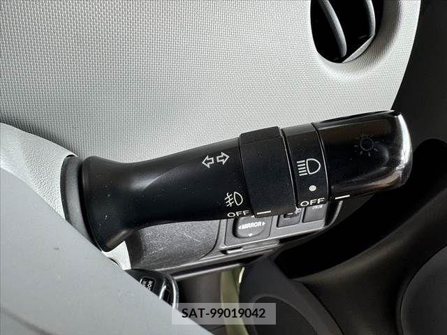 Toyota SIENTA 2009-09 349219-29