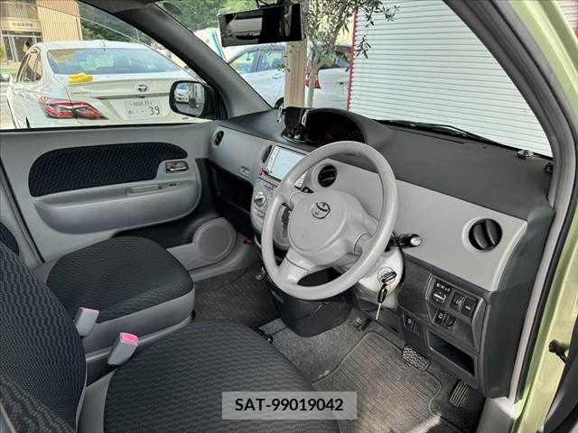 Toyota SIENTA 2009-09 349219-14