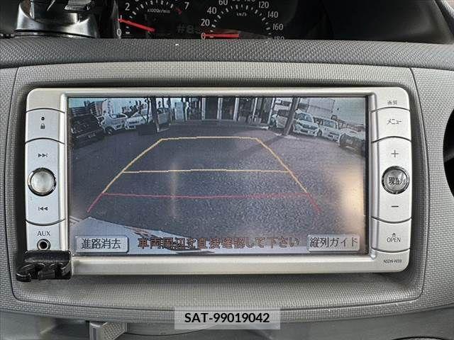 Toyota SIENTA 2009-09 349219-3