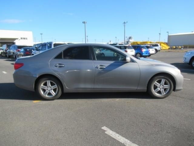Toyota MARK X 2010-07 189449-2