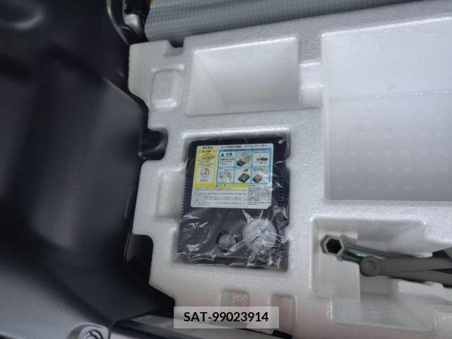 Suzuki ALTO 2017-03 352113-29