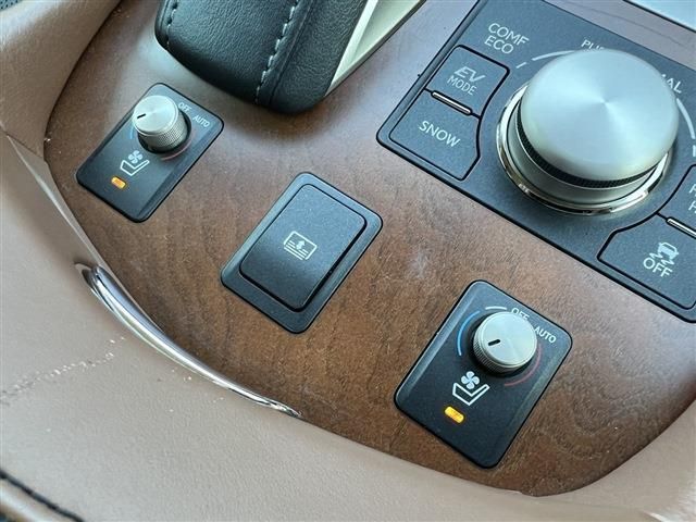 Lexus LS 2016-11 28268-16