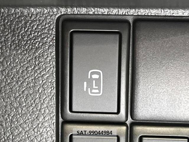 Suzuki SPACIA 2017-01 350422-3