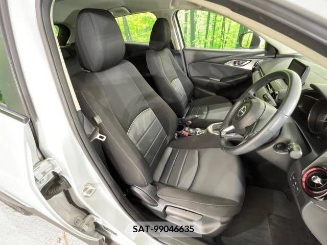 Mazda CX-3 2017-08 302058-8